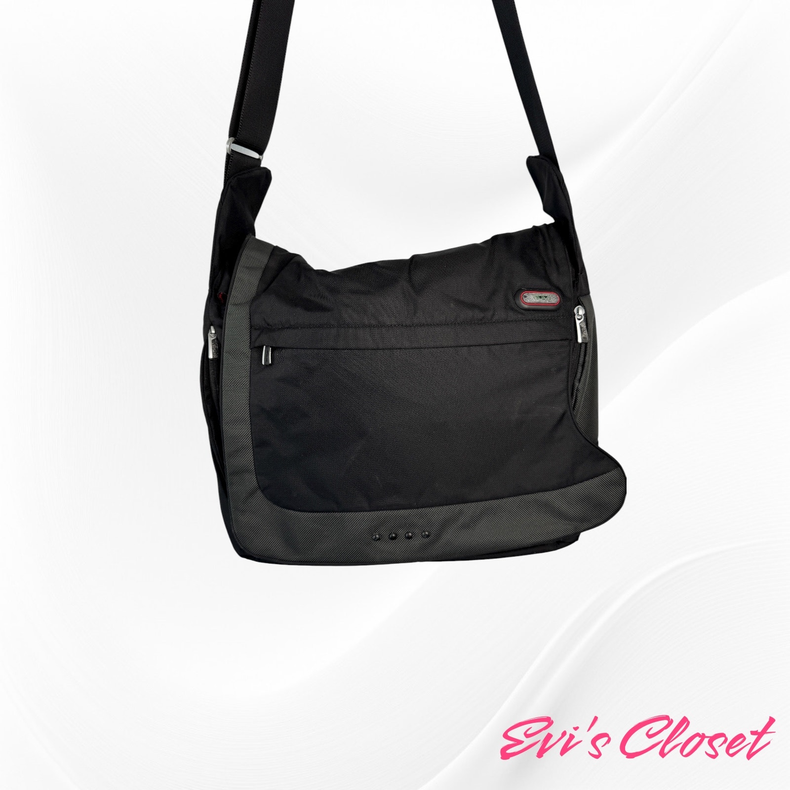 Tumi Init Black Nylon Expandable Messenger Laptop Bag #5112d